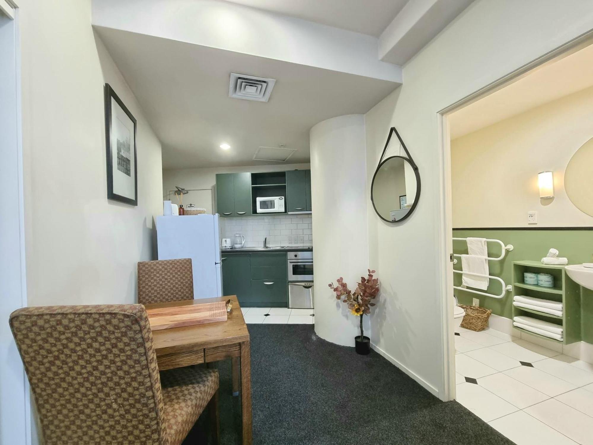 Urban Deco Apartment On Queen Street Όκλαντ Δωμάτιο φωτογραφία