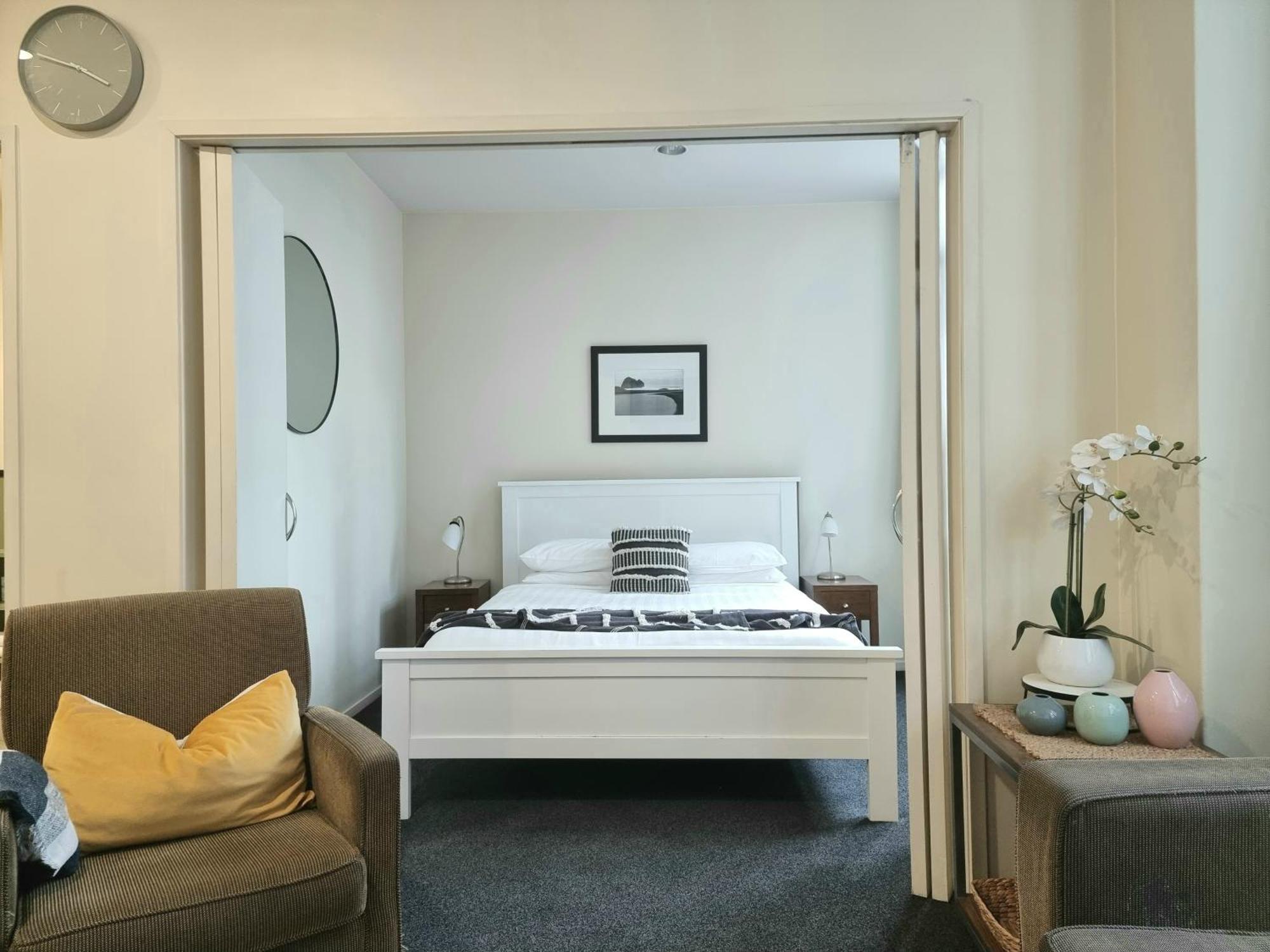 Urban Deco Apartment On Queen Street Όκλαντ Δωμάτιο φωτογραφία