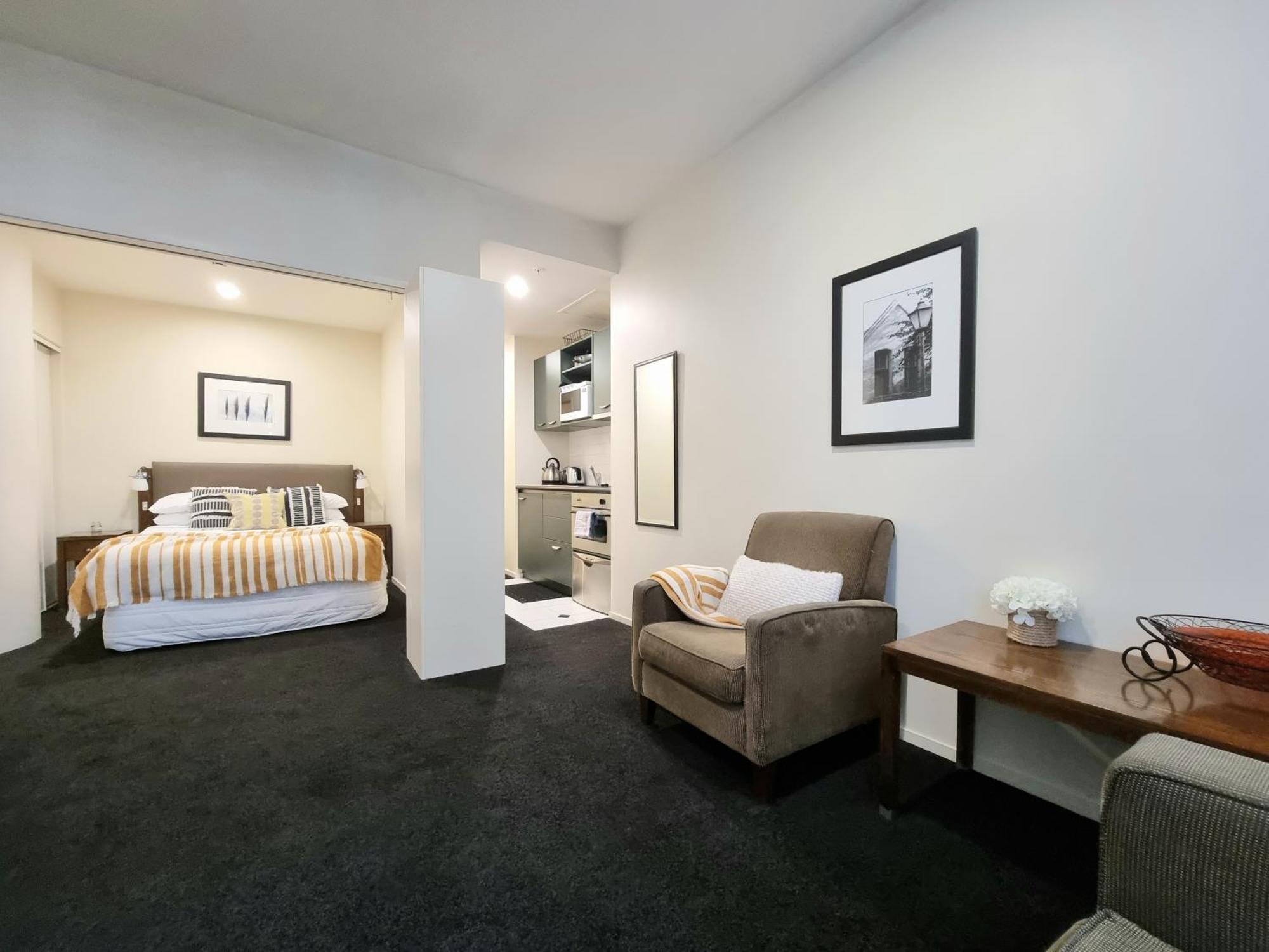 Urban Deco Apartment On Queen Street Όκλαντ Δωμάτιο φωτογραφία