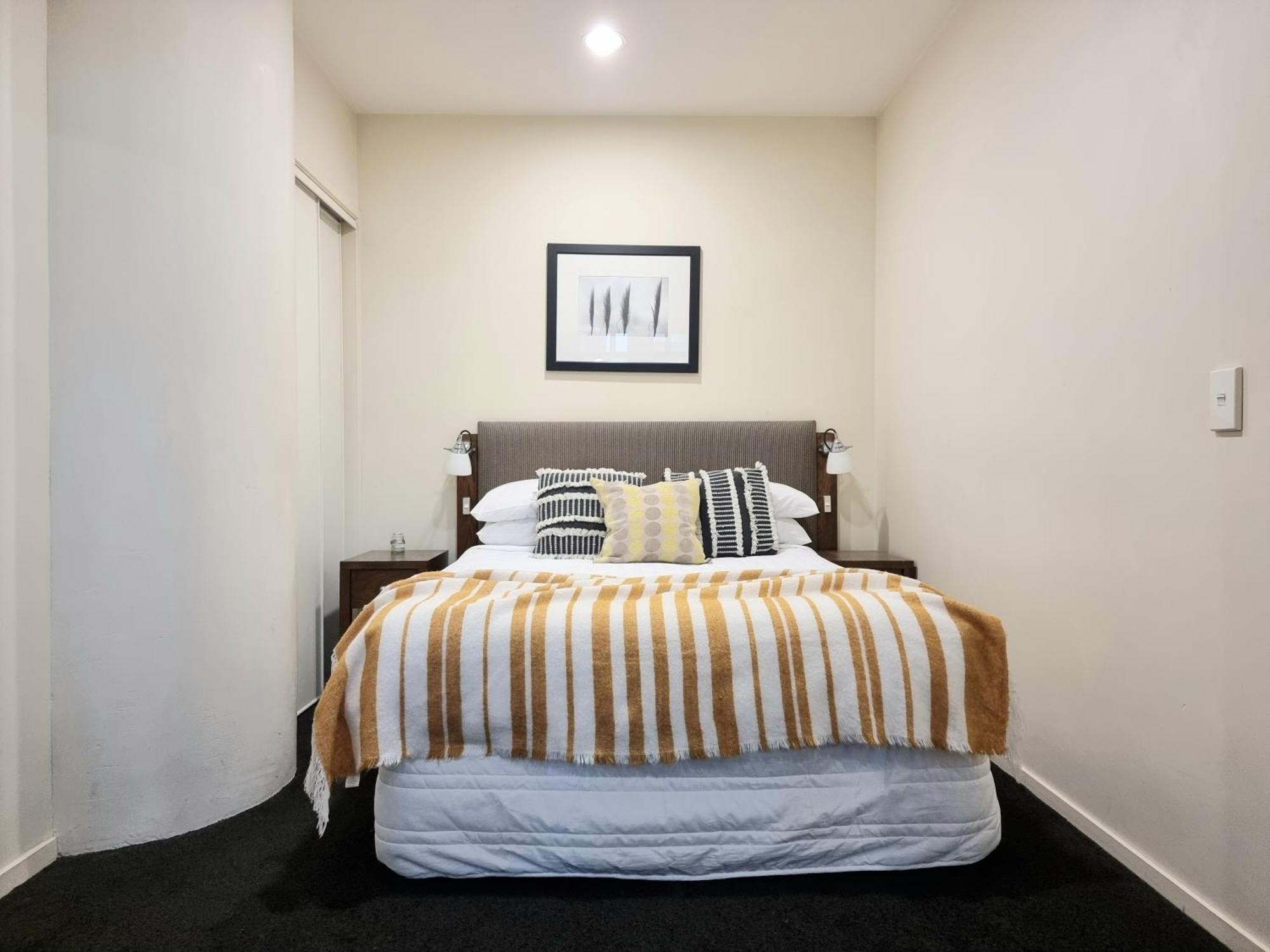 Urban Deco Apartment On Queen Street Όκλαντ Δωμάτιο φωτογραφία